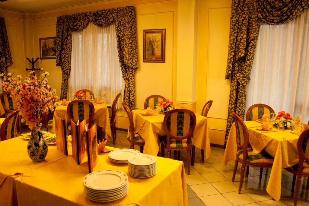 Hotel Michelangelo Rezzato Εξωτερικό φωτογραφία